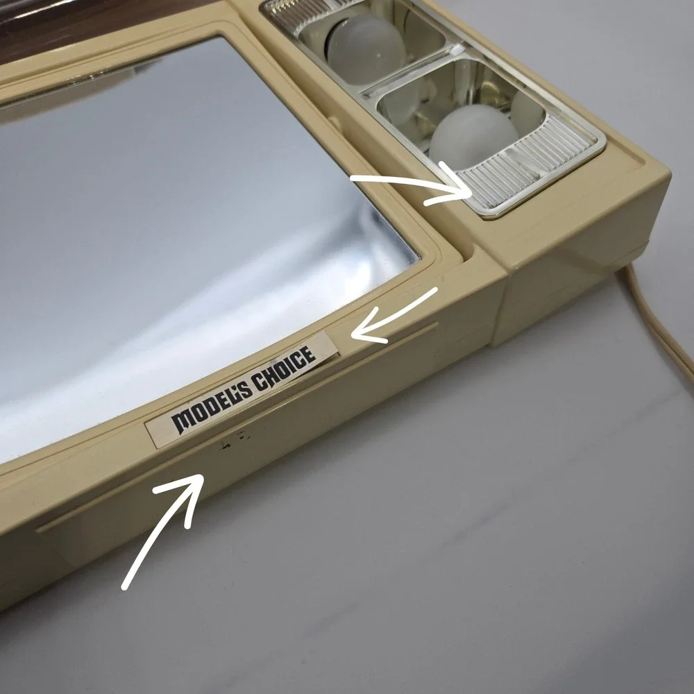 Vintage Models Choice Lighted Makeup Vanity Mirror Travel Case Working Box 1970